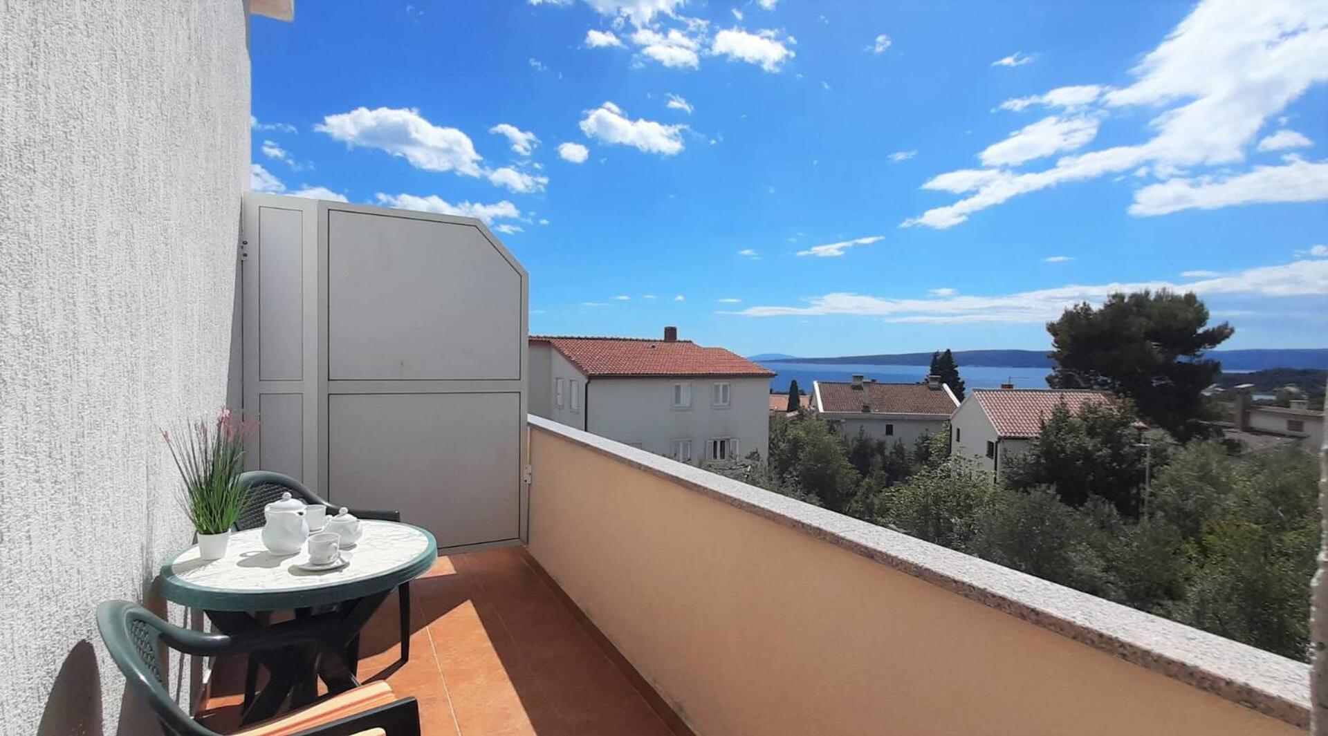 Guest House Helena Close To Beach 크르크 외부 사진