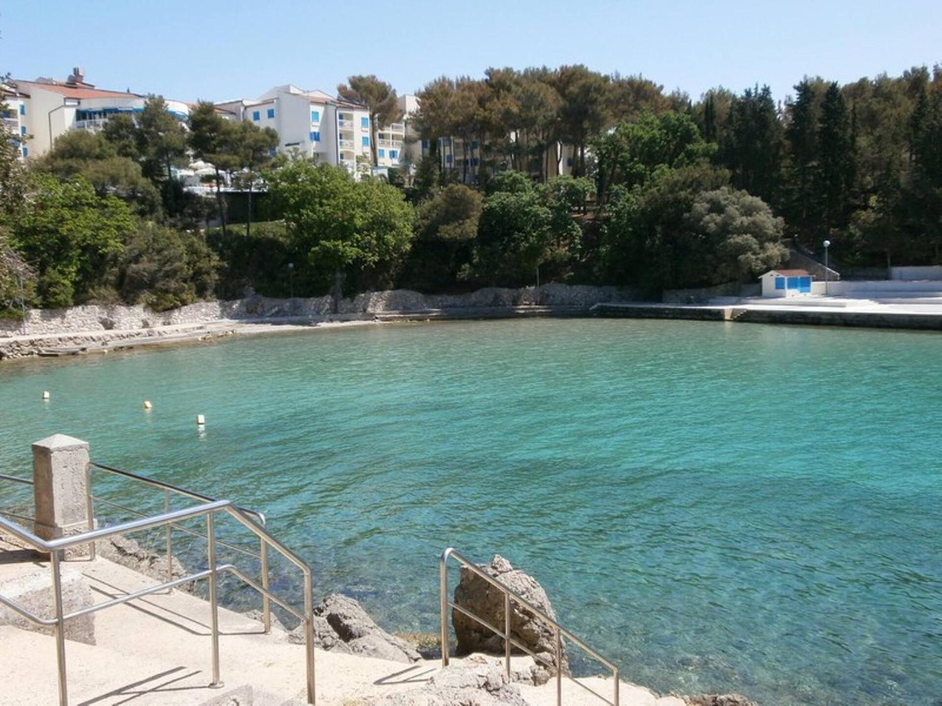 Guest House Helena Close To Beach 크르크 외부 사진