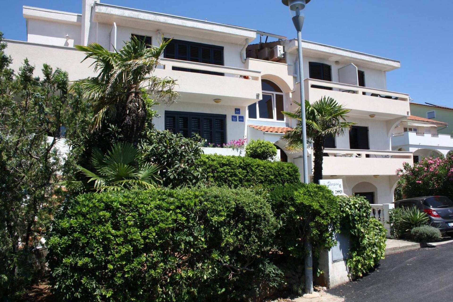 Guest House Helena Close To Beach 크르크 외부 사진